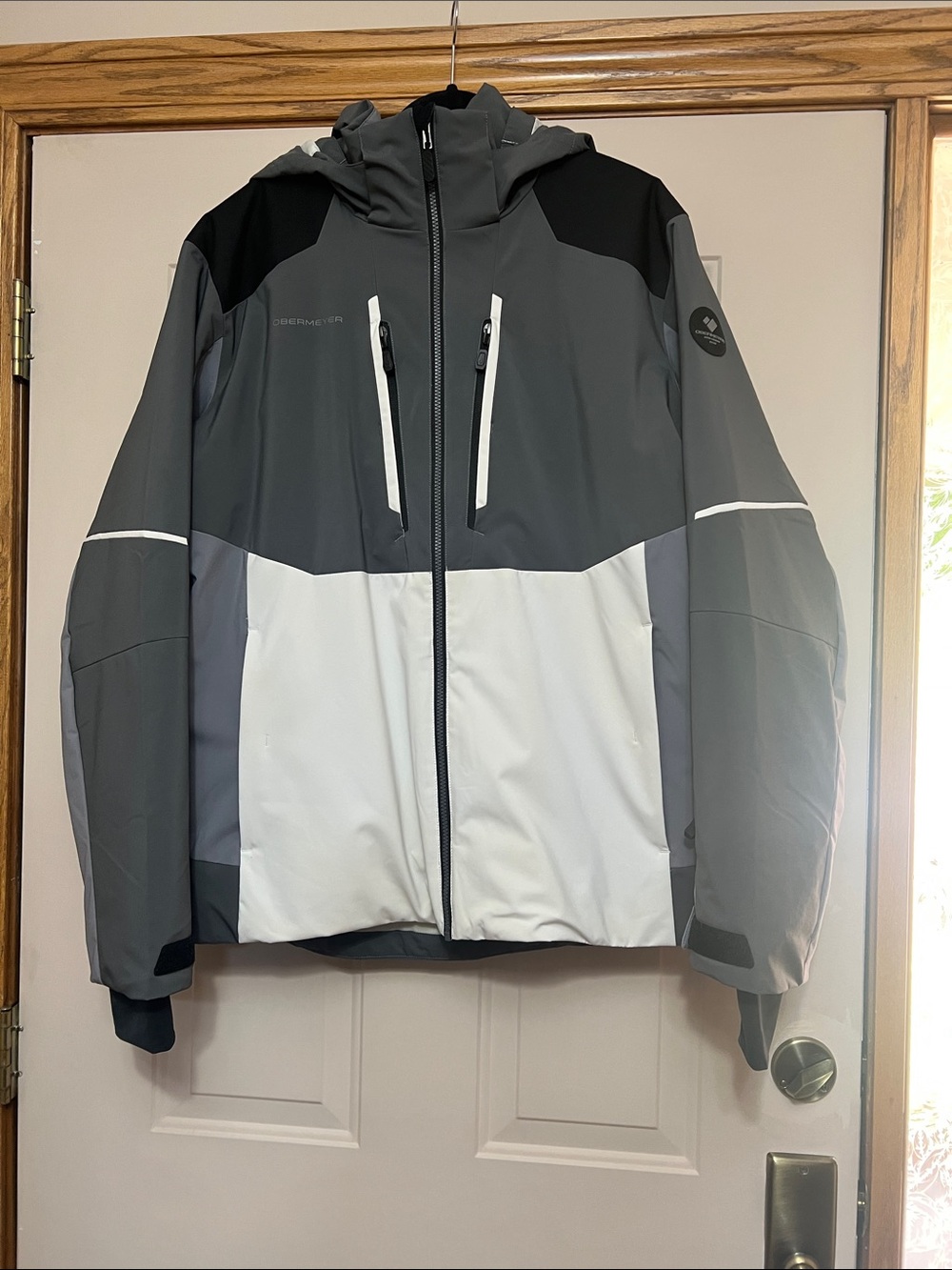 Obermeyer mens foundation jacket.